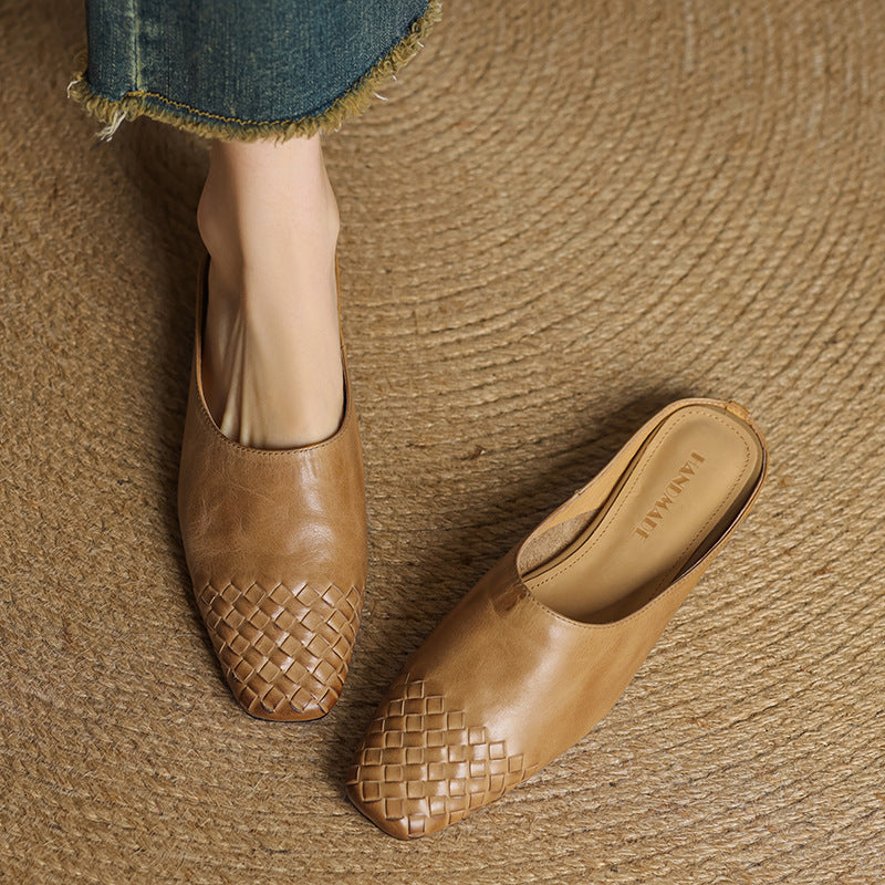 Birgitte | Genuine Leather Mules with a Pointed Toe