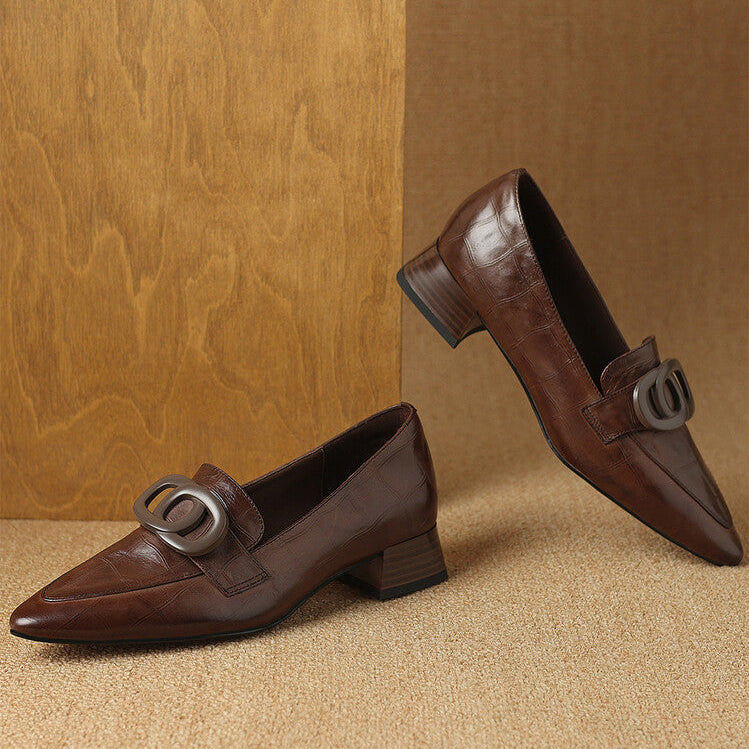 Alma | Pointed-toe shoes in leather with a block heel
