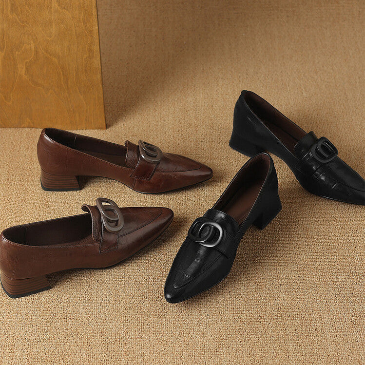 Alma | Pointed-toe shoes in leather with a block heel