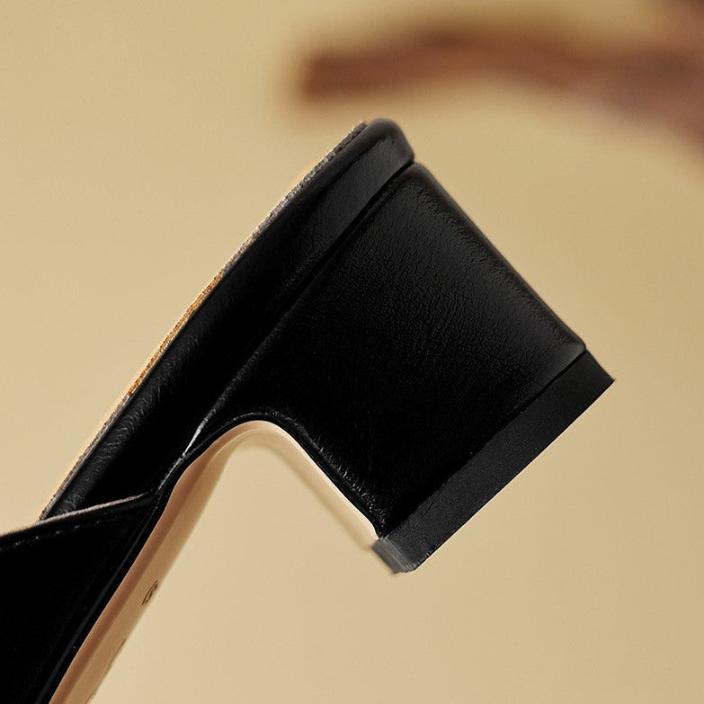 Johanna | Pointed-toe leather mules with a classic design