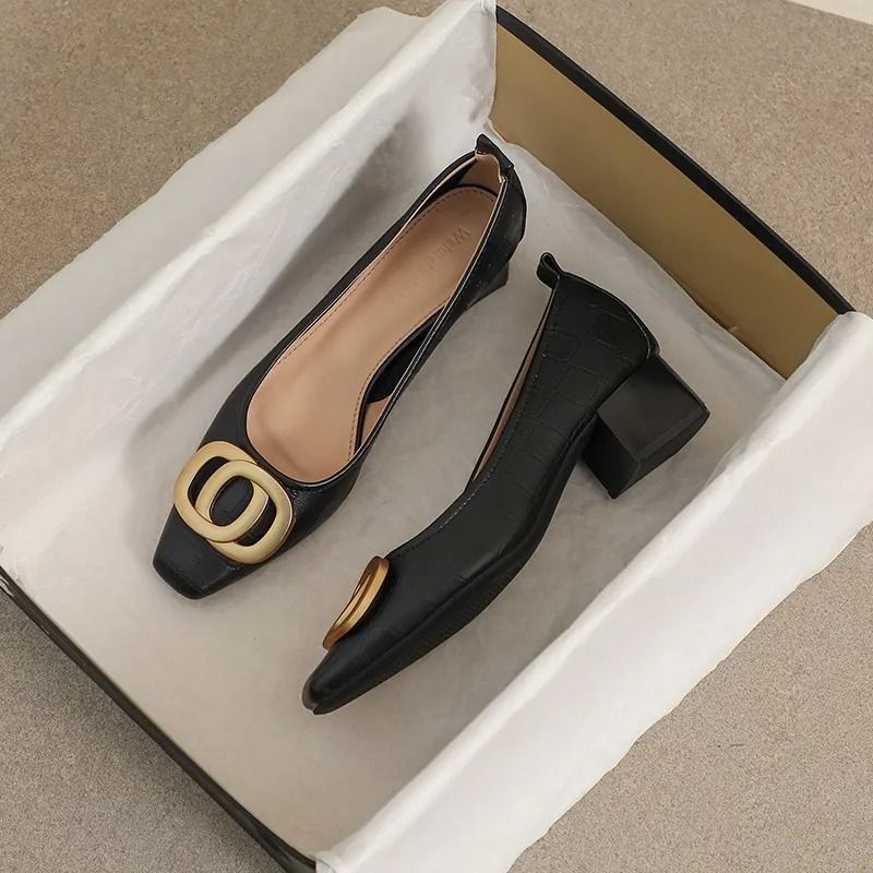 Dagmar | Elegant high-heeled shoes in premium leather with gold detailing