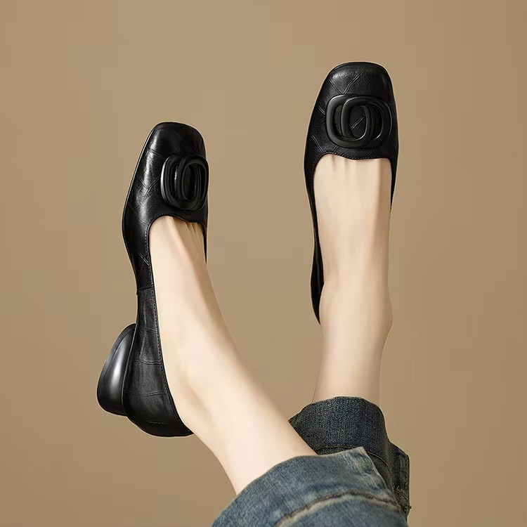 Annika | Timeless Leather Shoes with Character and Style